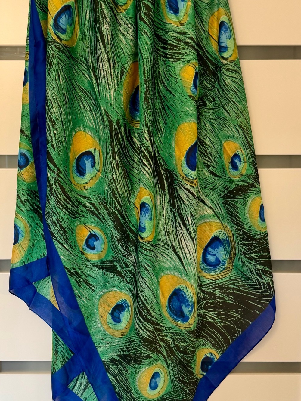 Green Peacock-Print Women’s Shawl